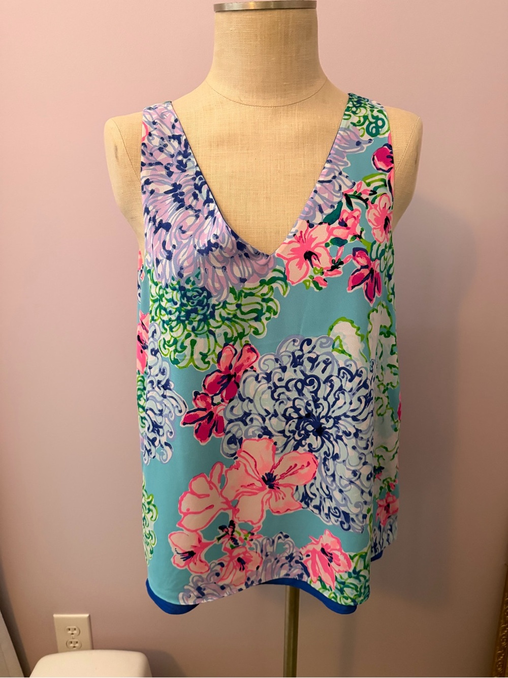 Lilly Pulitzer Floral V-Neck Sleeveless Top - Aqua Pink Floral M